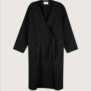 NWOT Oak and Fort Black Coat 2970 in Black